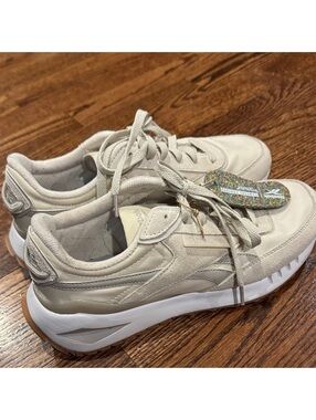 NWT Reebok Galaxy 10 Sneakers Size 8.5 Comfort Footbed by Ortholite